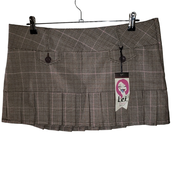 lei Dresses & Skirts - l.e.i. Luxe Drop Waist Pleated Mini Skirt